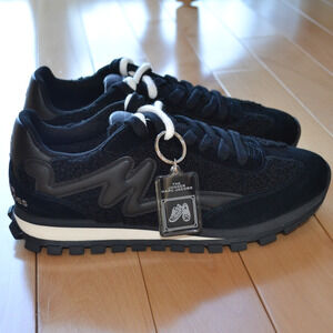 NWOT Marc Jacobs The Jogger Sneaker Shoes Size 10 US Black White
